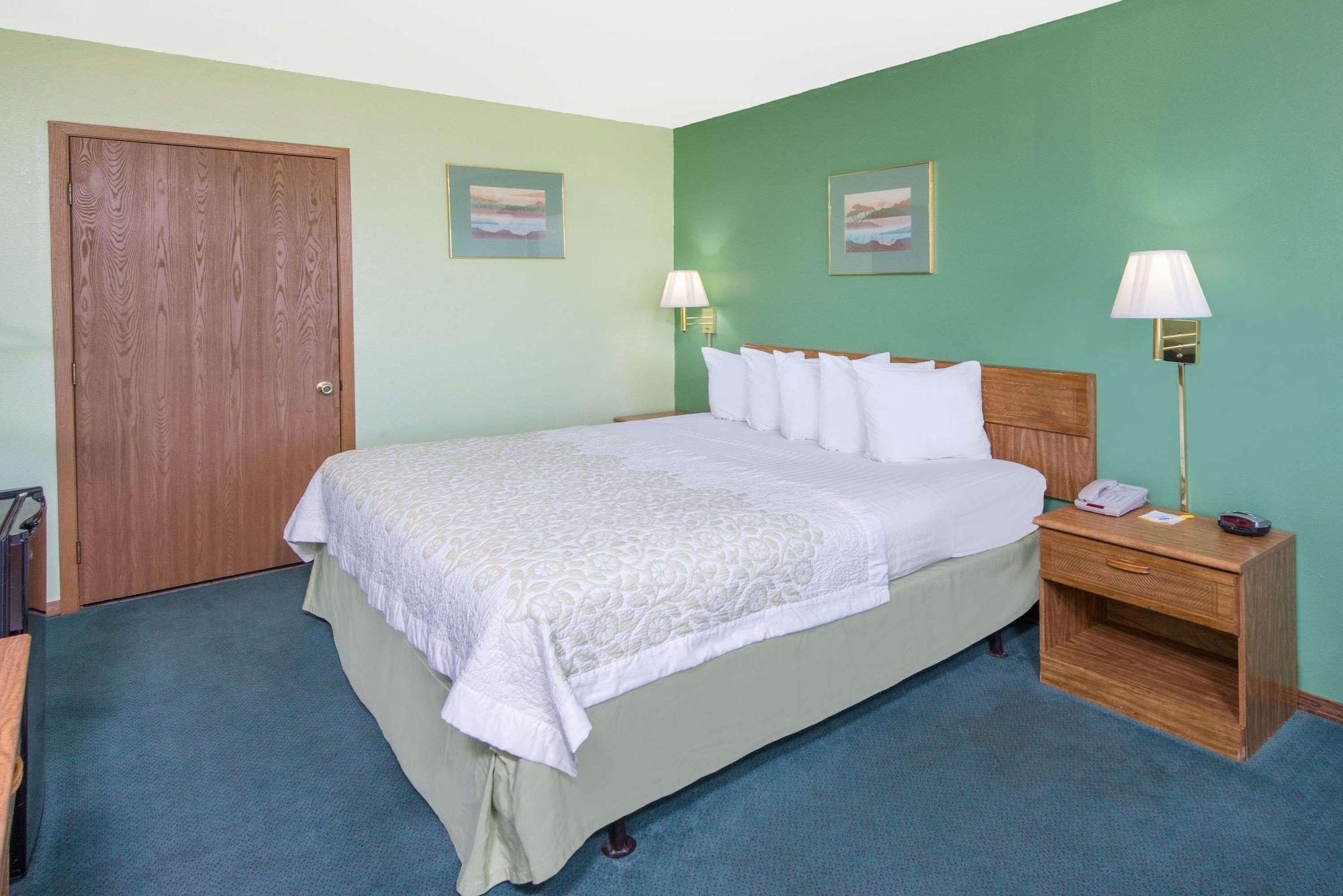 Days Inn By Wyndham Mountain Grove Kültér fotó