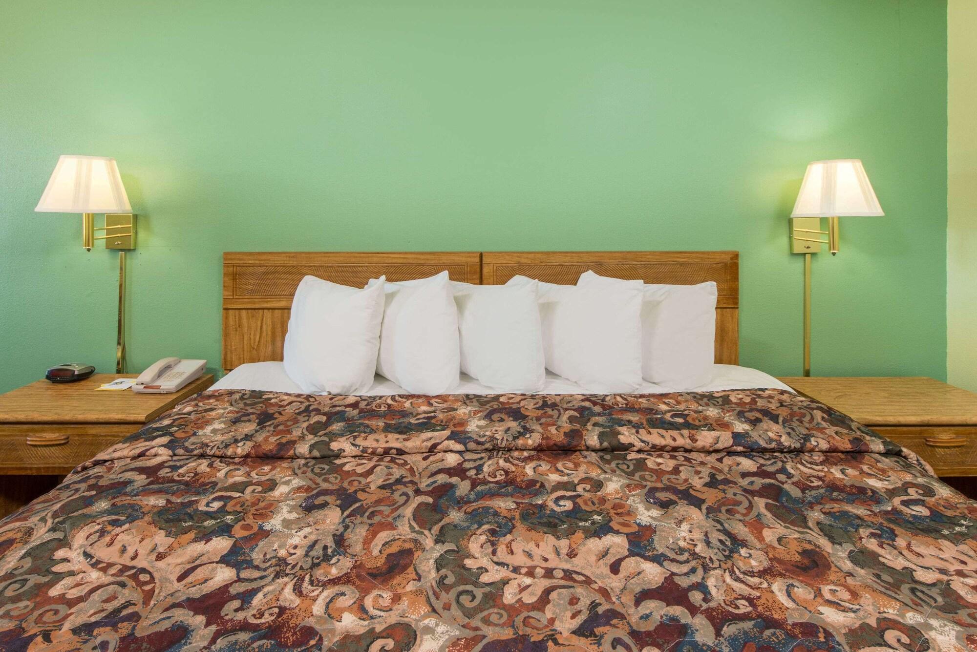Days Inn By Wyndham Mountain Grove Kültér fotó