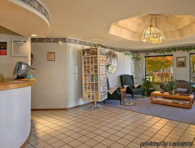 Days Inn By Wyndham Mountain Grove Beltér fotó